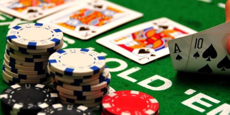 Mẹo chơi game bài Poker hay là biết áp dụng linh hoạt các chiến thuật cược 